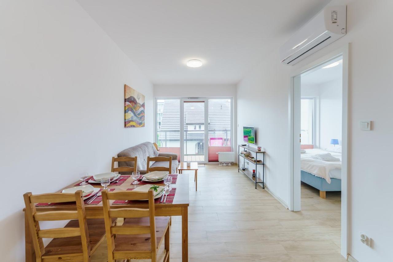 Ustronie Apartments 20 M Do Plazy Устроне Морске Екстериор снимка